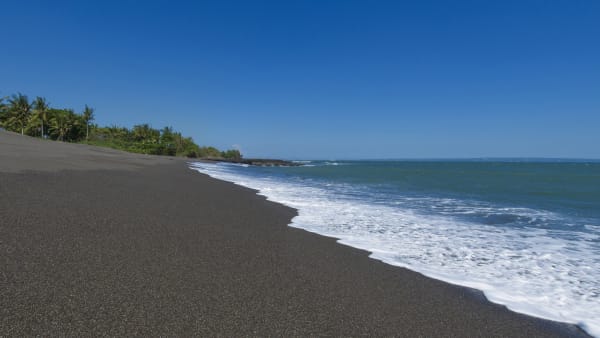 Villa Sungai Tinggi - Beach